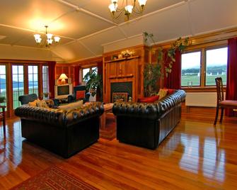 Te Anau Lodge - เทอาเนา - ห้องนั่งเล่น