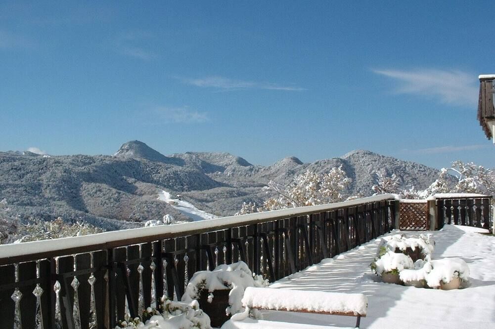 هوتل تاكيموتو - يامانوشي - شرفة