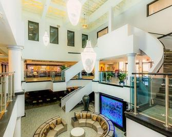 Regalia Hotel & Conference Center - Lake Ozark - Lobby