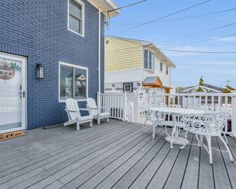 Barnegat Bay Cottage: A 'myshorecottage' Property - Seaside Park - Balkon