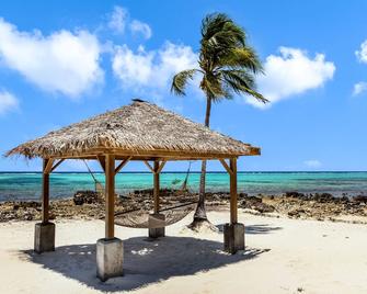 Pease Bay House - Bodden Town - Beach