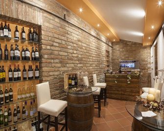 伯格特里玫瑰酒店 - 蒙泰普爾恰諾 - 恰諾 - 酒吧