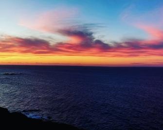 Private home located in tropical setting close to beaches and waterfalls - Haiku-Pauwela - Plage