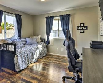 Family-Friendly Chandler Home Near Downtown! - Chandler - Sala de estar