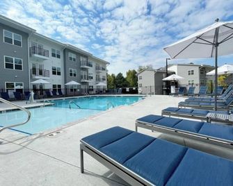 North Concord Apartments By Landing - Concord - Pool