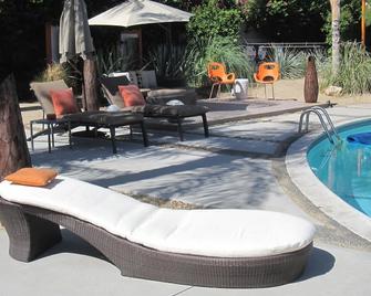 Indoor/Outdoor Zen Desert Living - Palm Springs - Piscina
