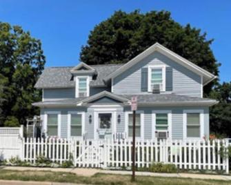 Greenstone Cottage - Oconomowoc - Gebouw