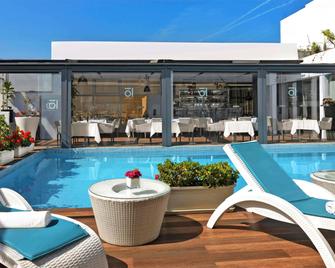 فندق موڤنبيك الدار البيضاء - الدار البيضاء - حوض السباحة