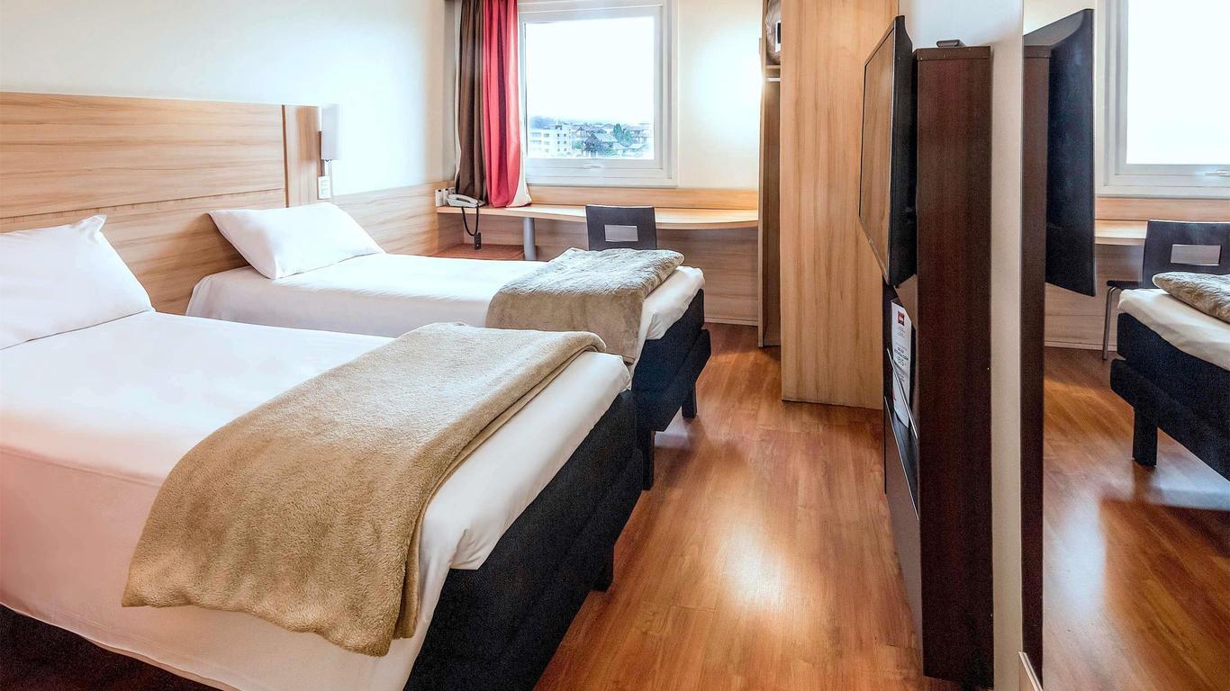 ibis Concepción