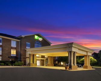 Holiday Inn Express & Suites Warrenton By IHG - Warrenton - Gebouw