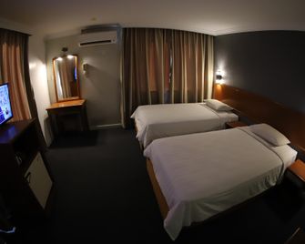 The Hoover Hotel - Bintulu - Schlafzimmer