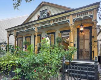 Lilly D's Loft at Penelope's B&B \\ Near French QTR - 新奧爾良 - 建築