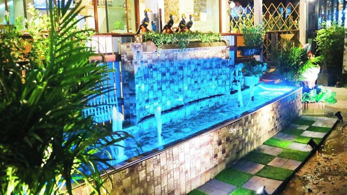 Aiyaree Place Hotel Sha Plus