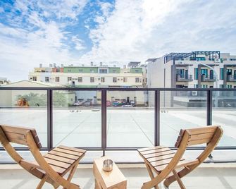 Flying Club - Tainan City - Balcony