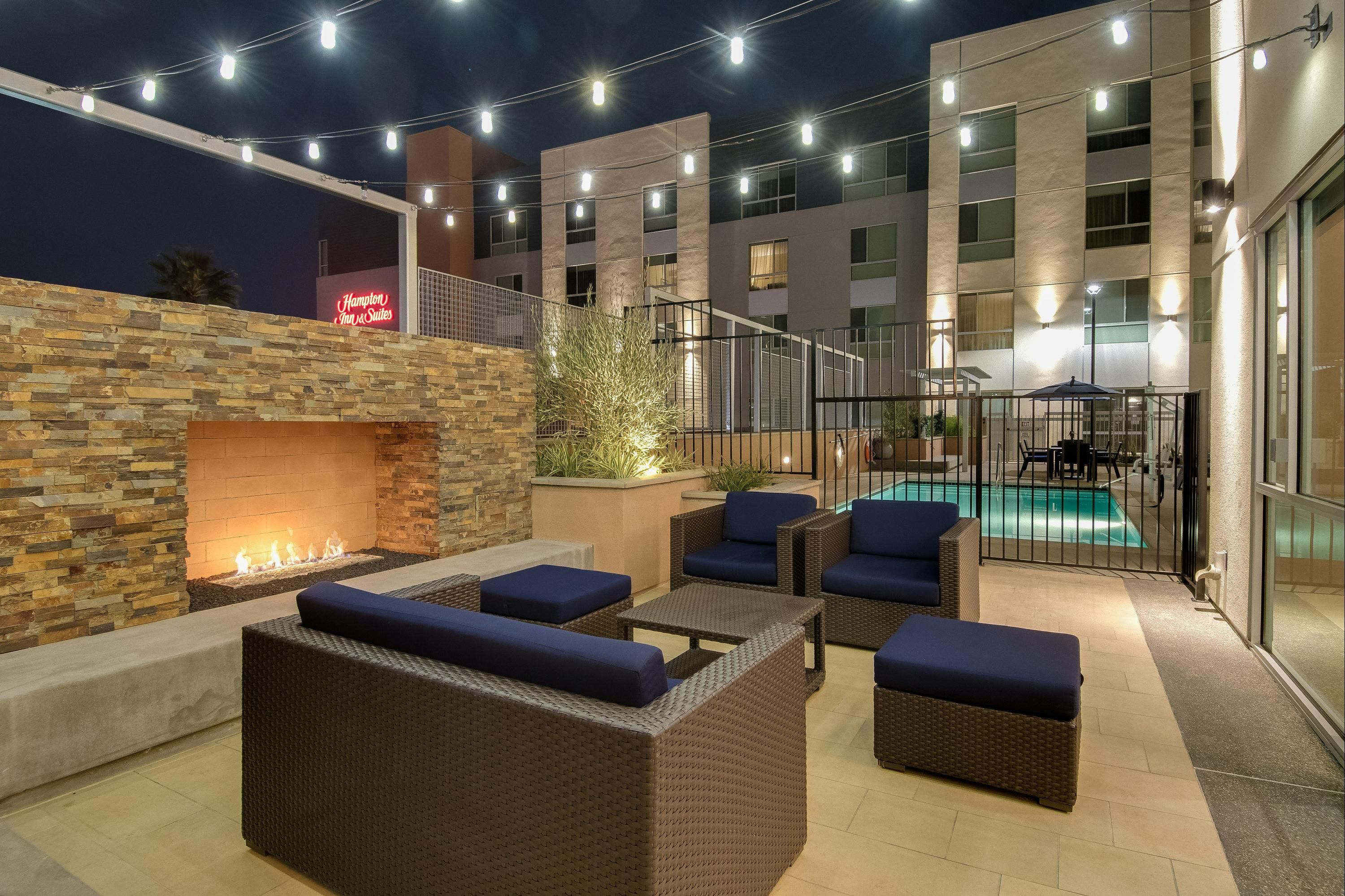 Hampton Inn & Suites Los Angeles/Glendale - Glendale - Pool