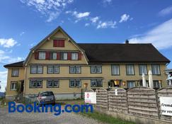 Wohlfühloase für Mensch und Hund - Uzwil - Gebouw