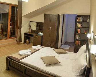 Family Hotel Balkanci - Габрово