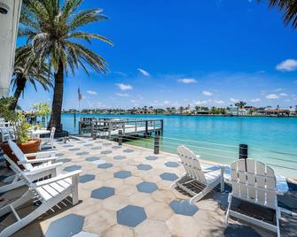 The Roth Hotel, Treasure Island, Florida - Saint Pete Beach - Patio