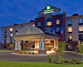Holiday Inn Express & Suites Kodak East-Sevierville By IHG - Kodak - Gebouw
