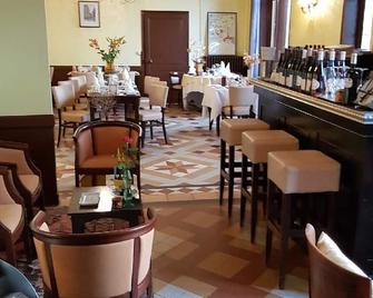 Hôtellerie Les Lilas - Bourgueil - Restaurante