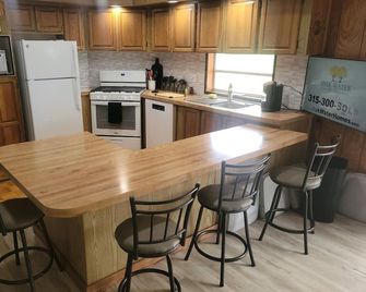 Yost House in the Finger Lakes - Wine, Views, Peace, and wide-open skies! - Waterloo - Cocina