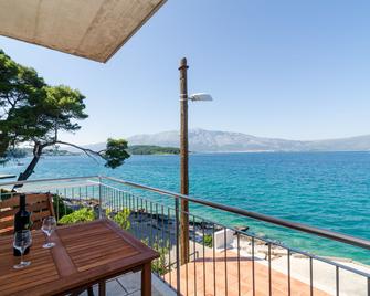 Apartments Nikolina - Lumbarda - Balcony