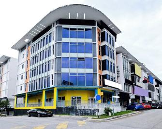 OYO 714 Arina Hotel - Bandar Baru Bangi - Gebäude