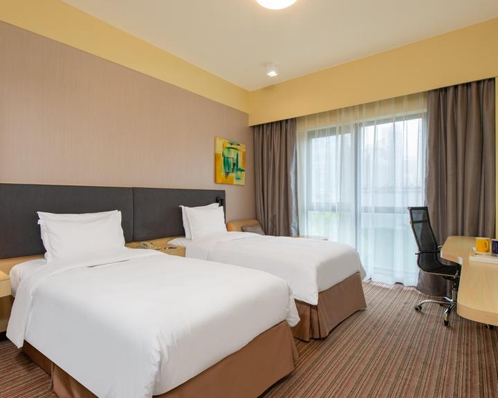 Holiday Inn Express Shanghai Putuo Shanghai Sh China Compare Deals