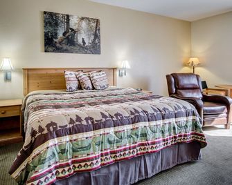 Booneslick Lodge - Neosho - Neosho