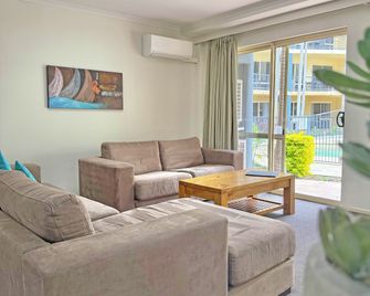 Beachside Holiday Apartments - Port Macquarie - Living room