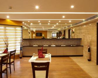 Golden Fruits Business Suites - Chennai - Restaurant