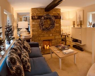 Vine Cottage - Chipping Campden - Huiskamer