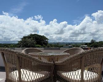 Villa Alborada - Arecibo - Balcón
