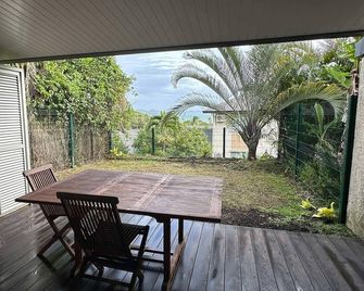 Fully Equipped Semi-Detached Villa On Nouré Estate - Païta - Patio