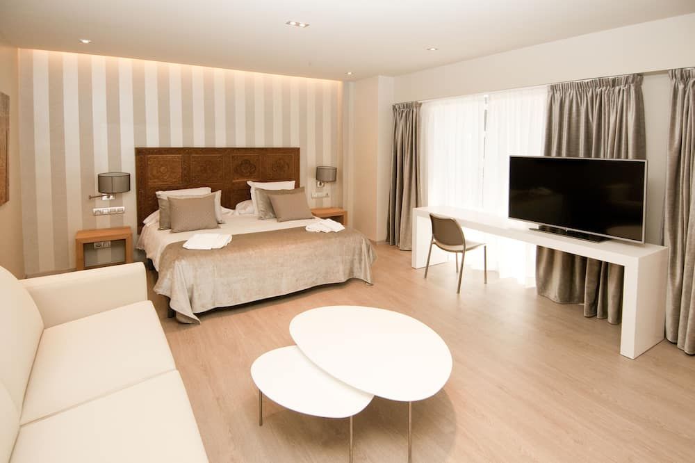 Serennia Exclusive Rooms - Barcelona - Sovrum