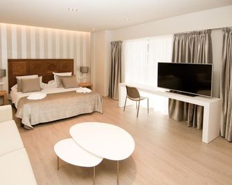 Serennia Exclusive Rooms - Barcelona - Sovrum