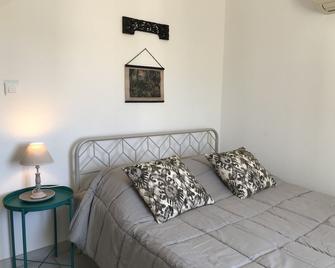 Maylou Baan - Marseillan - Camera da letto