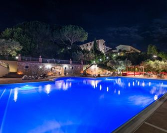 Hotel Bramante - Todi - Piscina