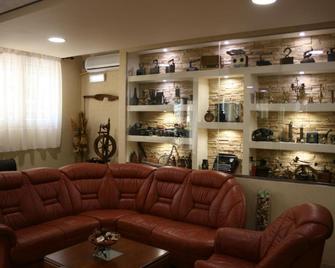 Rea Hotel - Kateríni - Lounge