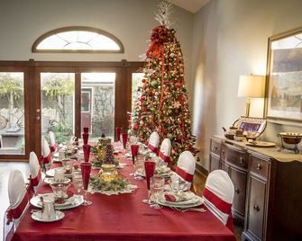 Weller Haus Bed, Breakfast & Event Center - Newport - Comedor