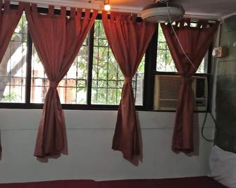 Chandrama's Nest. A home away from home - Navi Mumbai - Bedroom