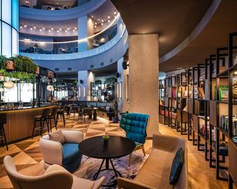 Courtyard by Marriott Baku - Baku - Bar