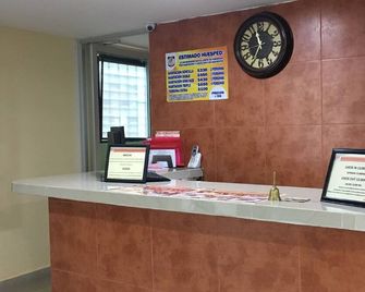 Hotel Puerto Real-Minatitlán - Minatitlán - Recepción