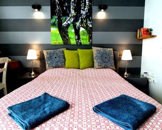 Stunning guest suite in stunning village - Mazkeret Batya - Bedroom