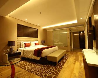 Radisson Udaipur - Udaipur - Bedroom
