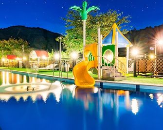 Gapyeong Iris Kids Pool Villa - Gapyeong - Pool