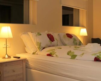 1A Guesthouse - Selfoss - Bedroom