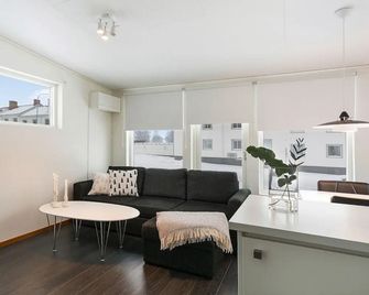 Kiruna City Chalets - Kiruna - Living room