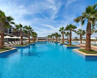 Marriott Hotel Al Forsan, Abu Dhabi - Abu Dhabi - Pool