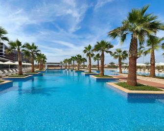 Marriott Hotel Al Forsan, Abu Dhabi - Abu Dabi - Piscina